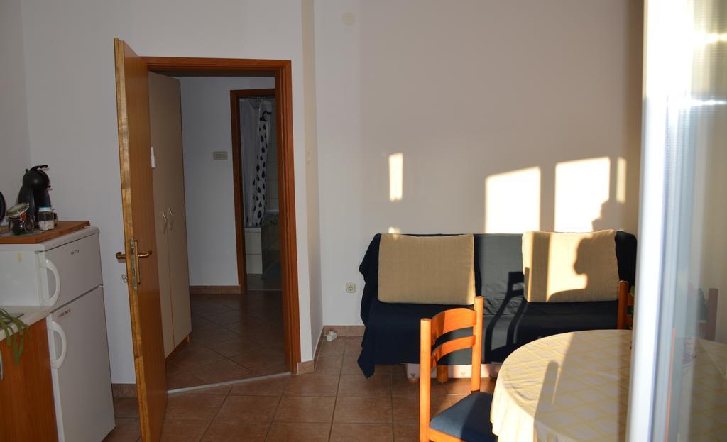 Apartments Burcul Pag Pag Town Exterior photo